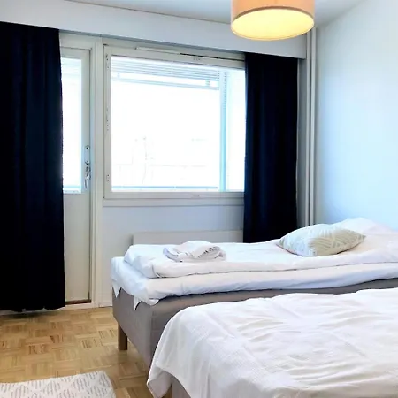 Kotimaailma - Tilava Parvekkeellinen Kaksio - Satakunnankatu Apartment Tampere