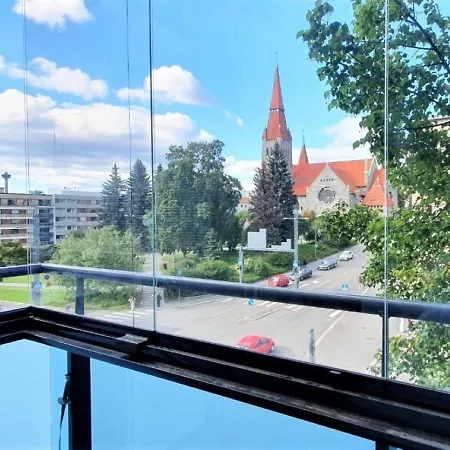 Kotimaailma - Tilava Parvekkeellinen Kaksio - Satakunnankatu * Tampere